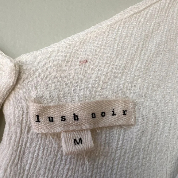 Sleeveless White Crop Top With Tassels‎ & Beads By Lush Noir Size M - Picture 2 of 5